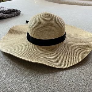 Beach hat
